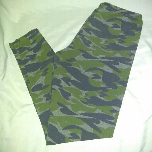 Falls Creek Camo Pattern Leggings - Picture 2 of 3
